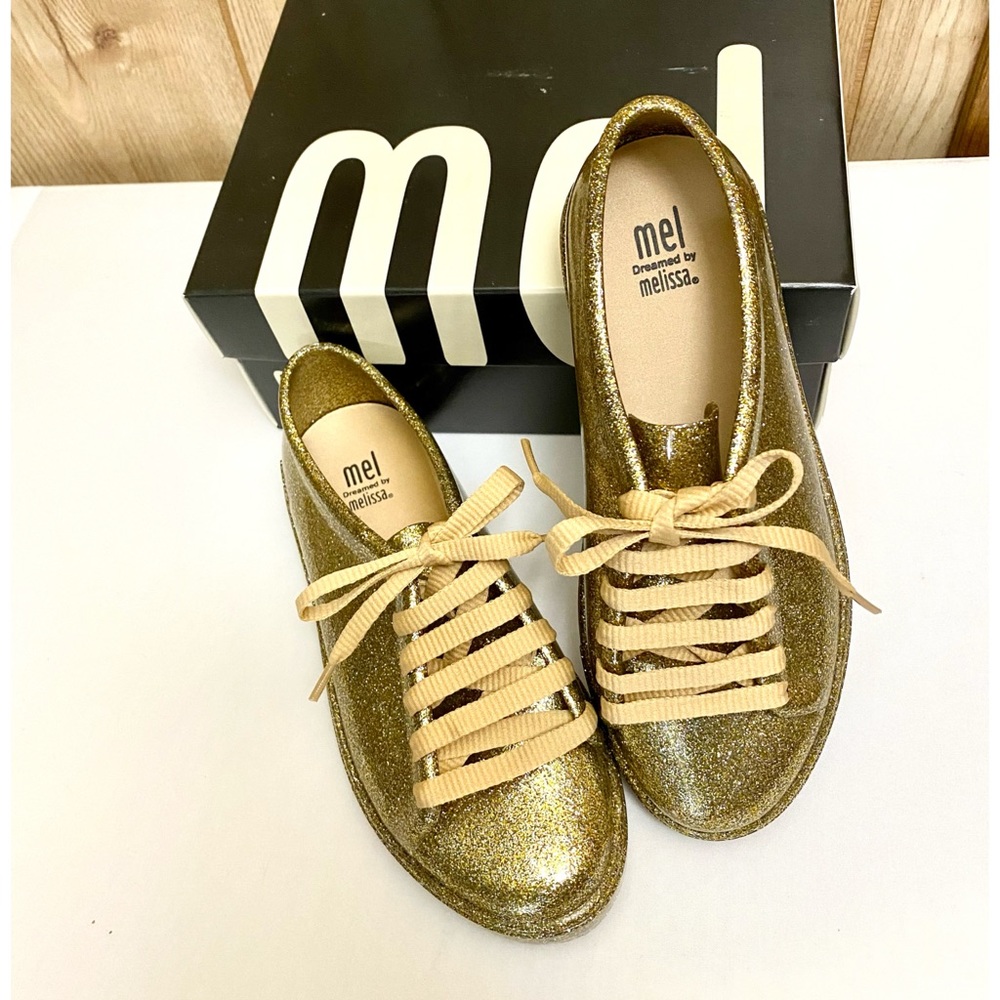 NWT Mini Melissa Mel Be Fashion Sneaker Gold Glitter Size 3